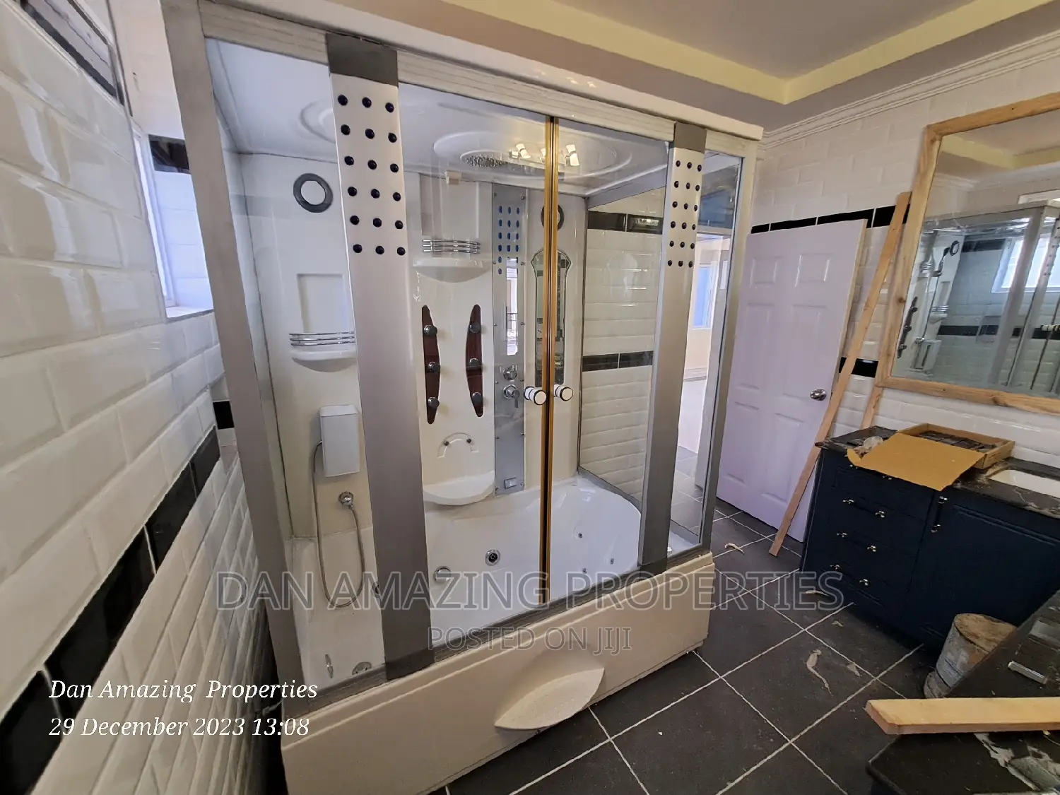 6bdrm Villa in Ol Keri for sale