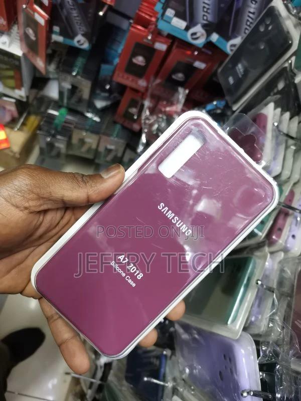 Samsung Galaxy A7 (2018) Black Soft Silicone Phone Case - thumbnail 2