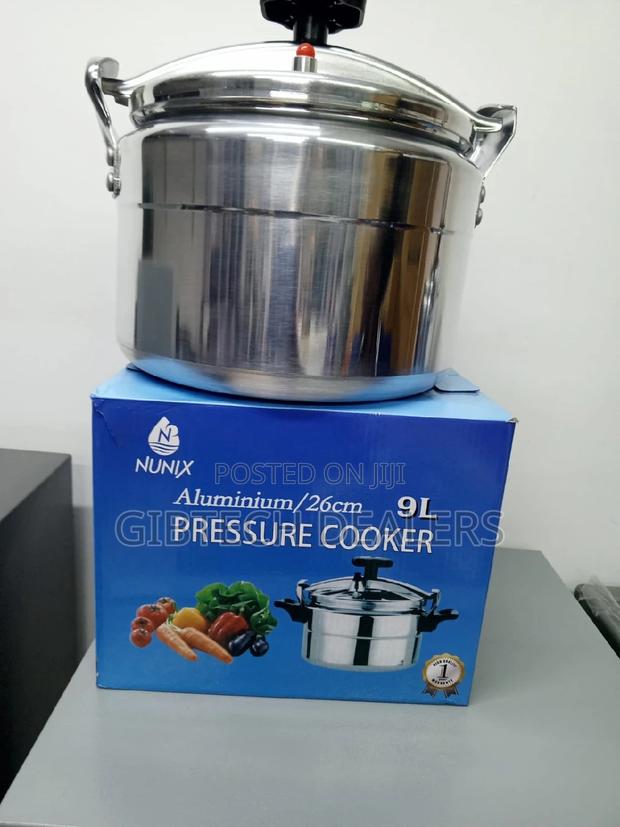 Nunix 9ltrs Pressure Cooker - main view