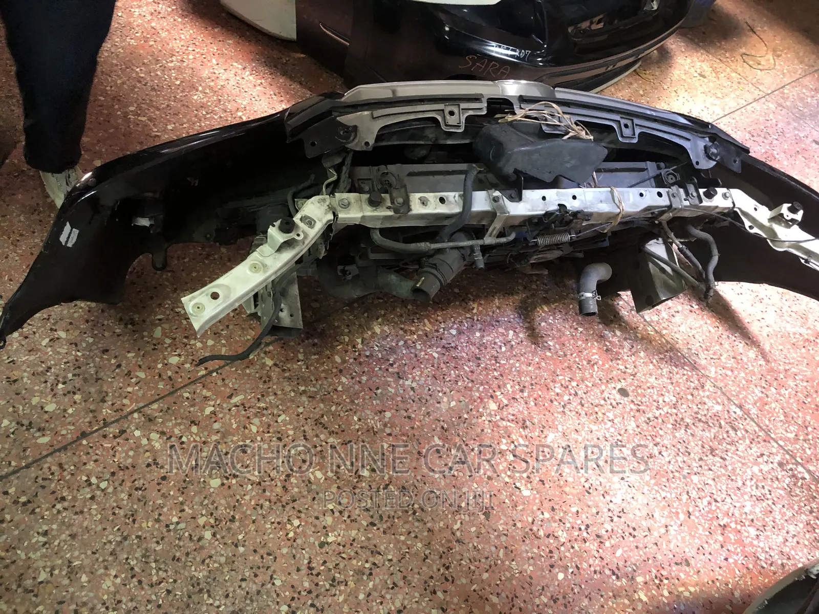 Toyota Vanguard 2012 Nosecut