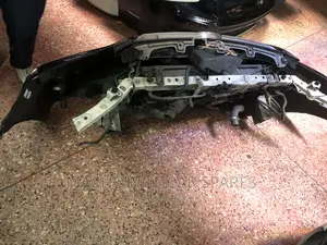 Toyota Vanguard 2012 Nosecut