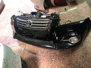 Toyota Vanguard 2012 Nosecut