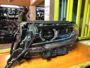 Toyota Prado 165 Xenon Headlight