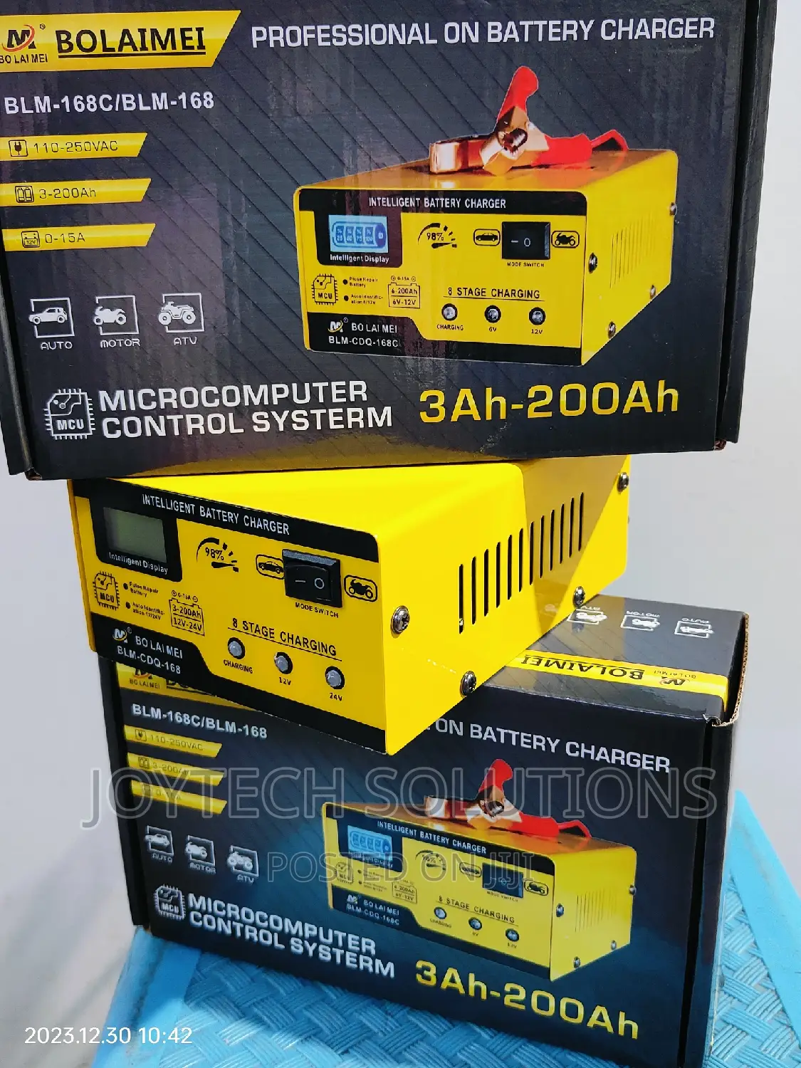 Intelligent Battery Charger BLM-CDQ-168 Automatically 12/24v