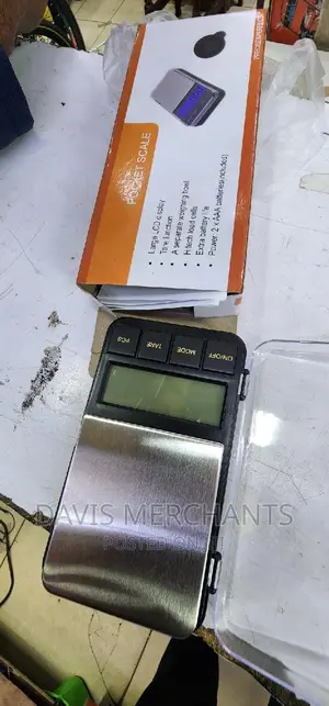 Pocket Scale With a Collection Bowl