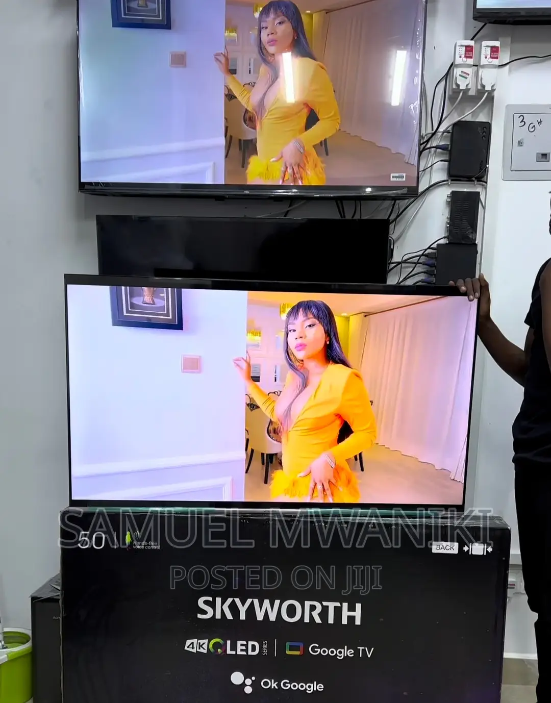 Skyworth 50'' Qled Uhd Google Smart Tv Frameless Design
