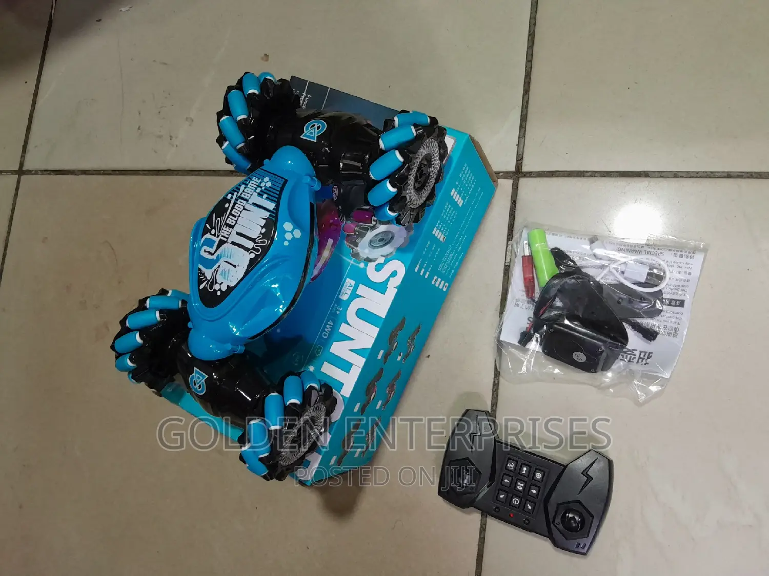 Kid's Blue RC Stunt Car With Hand Gesture and Controller