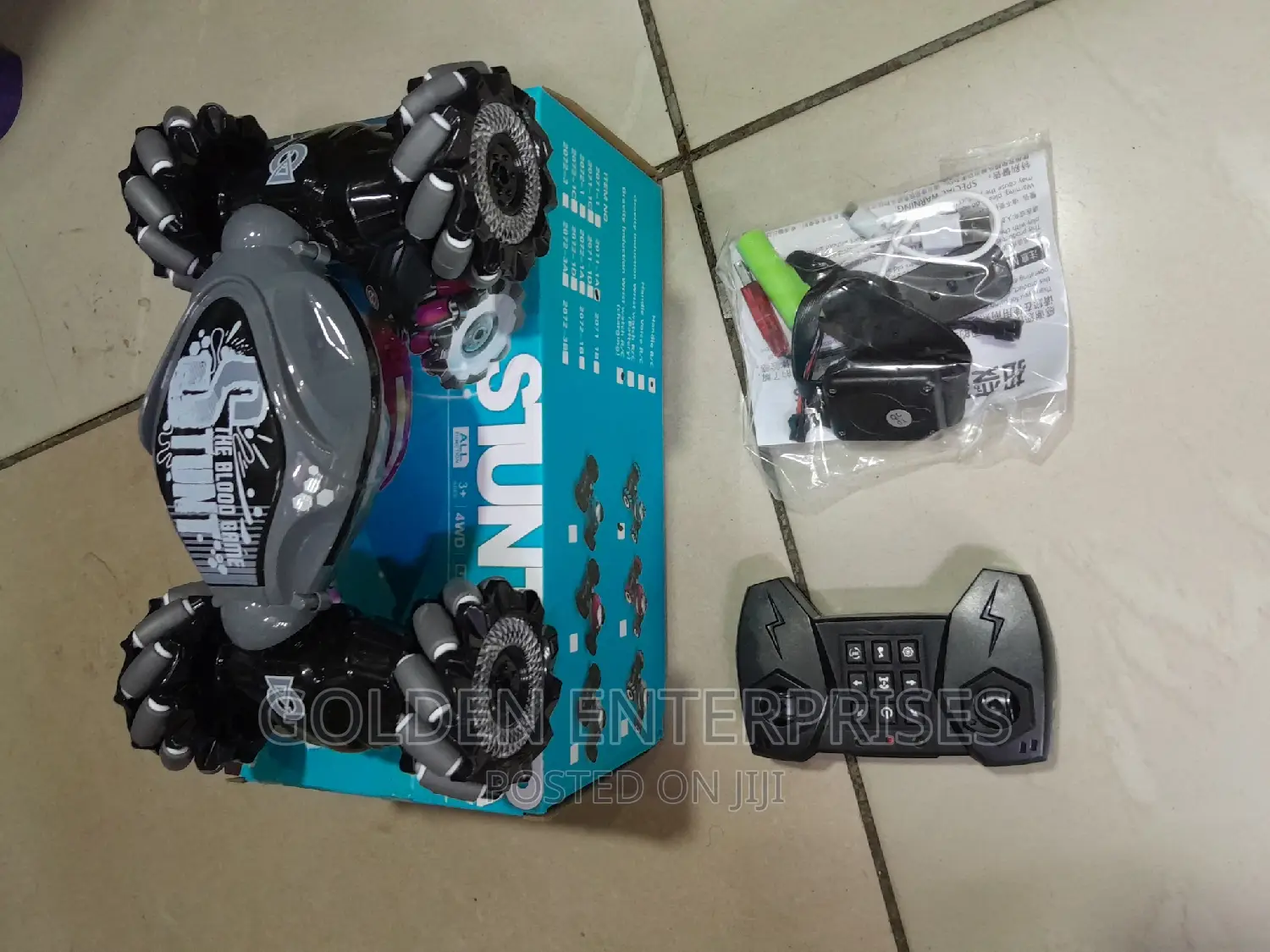 Kid's Grey RC Stunt Car With Hand Gesture and Controller