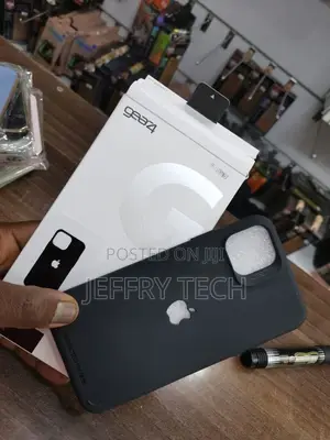 GEAR4 Rio iPhone 11 Pro Max Case - Black