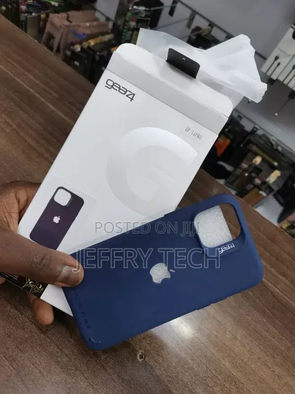GEAR4 Rio iPhone 11 Pro Case - Blue