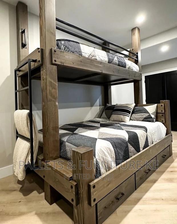 Decker / Bunk Bed /Double / 5 By 6 - main view