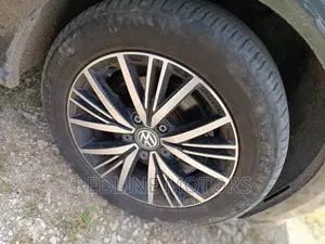 Volkswagen Golf TSI SE 4-Door FWD 2016 Black