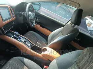 Honda Vezel 1.5 Hybrid 2WD 2016 Gold