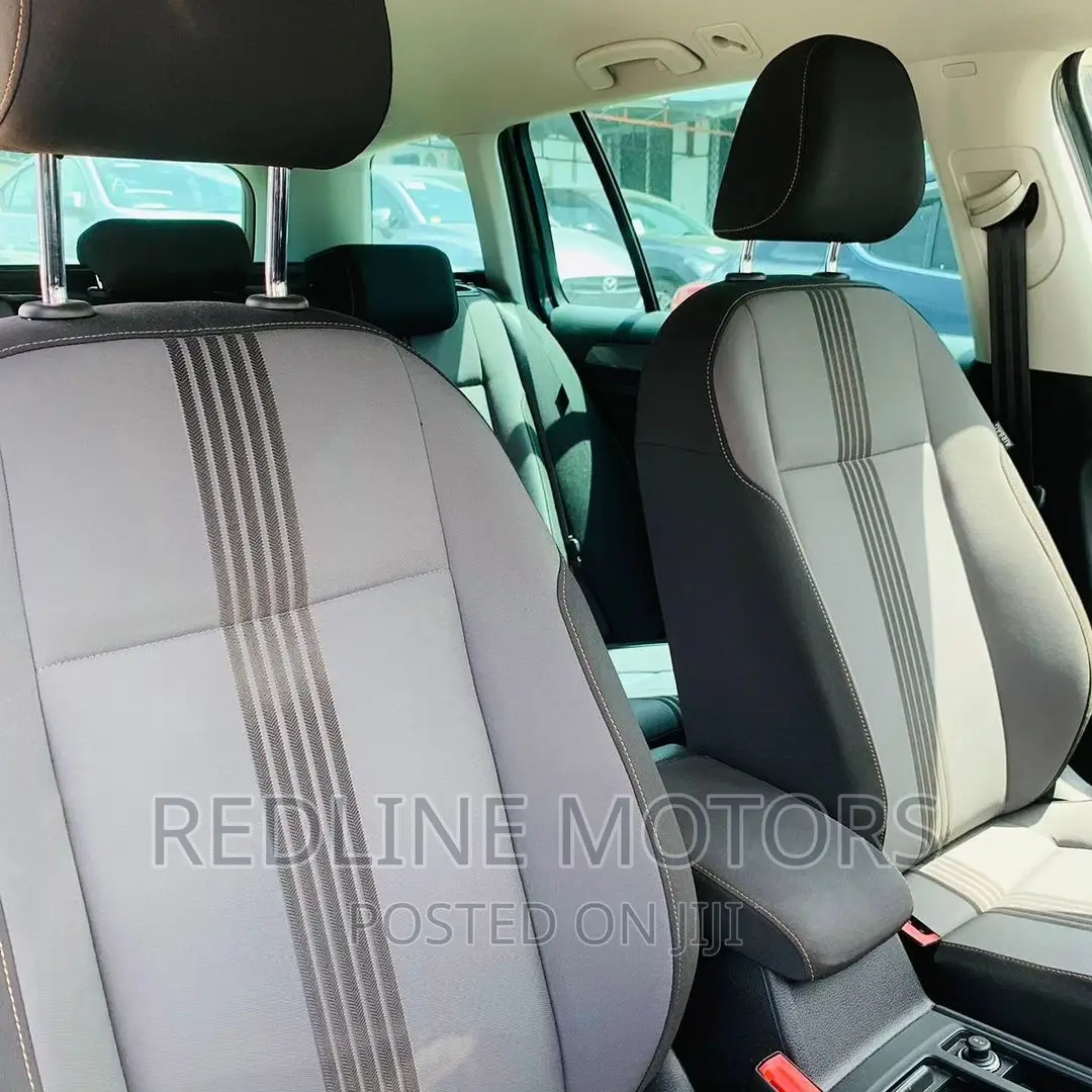 Volkswagen Golf TSI S 4-Door FWD 2016 Black