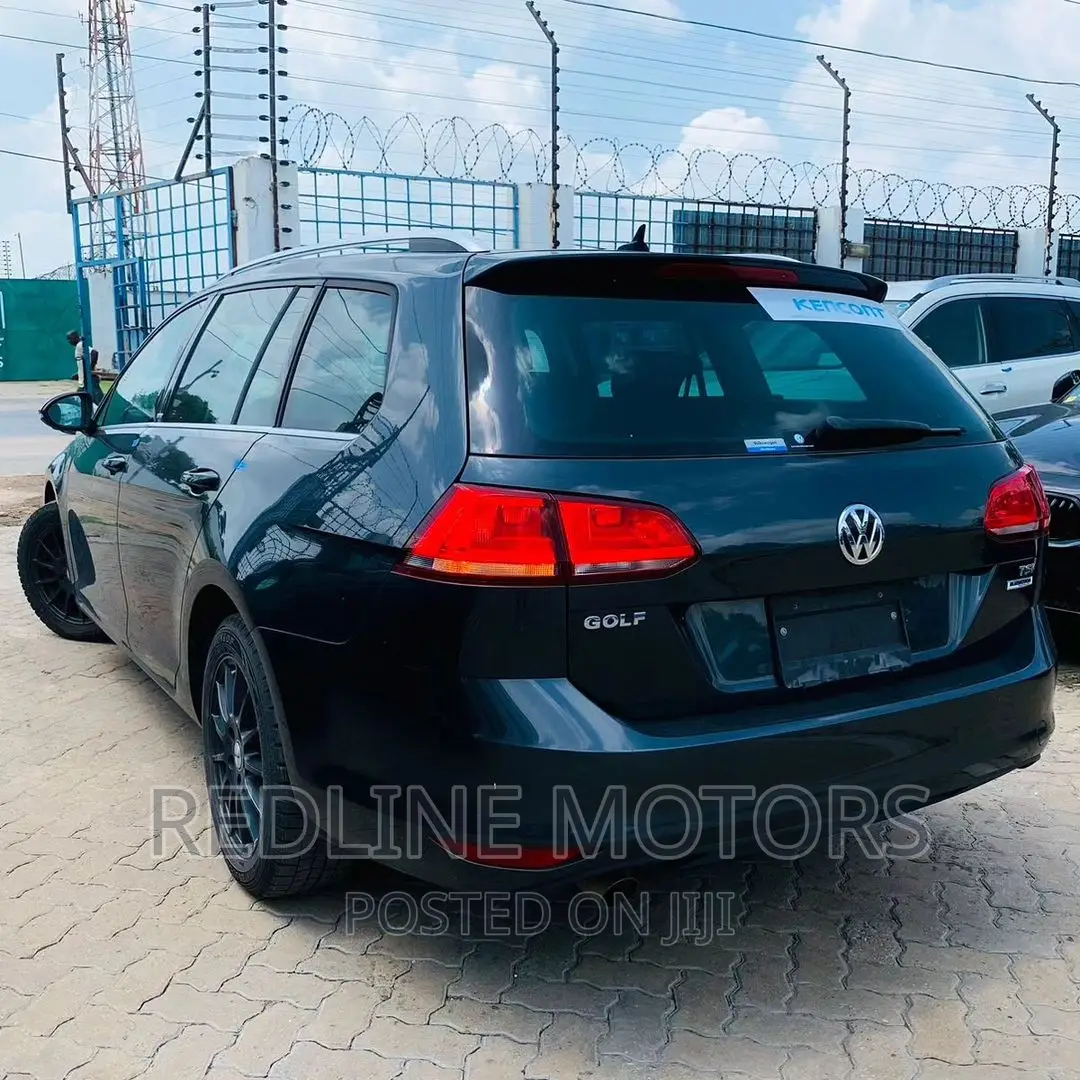 Volkswagen Golf TSI S 4-Door FWD 2016 Black