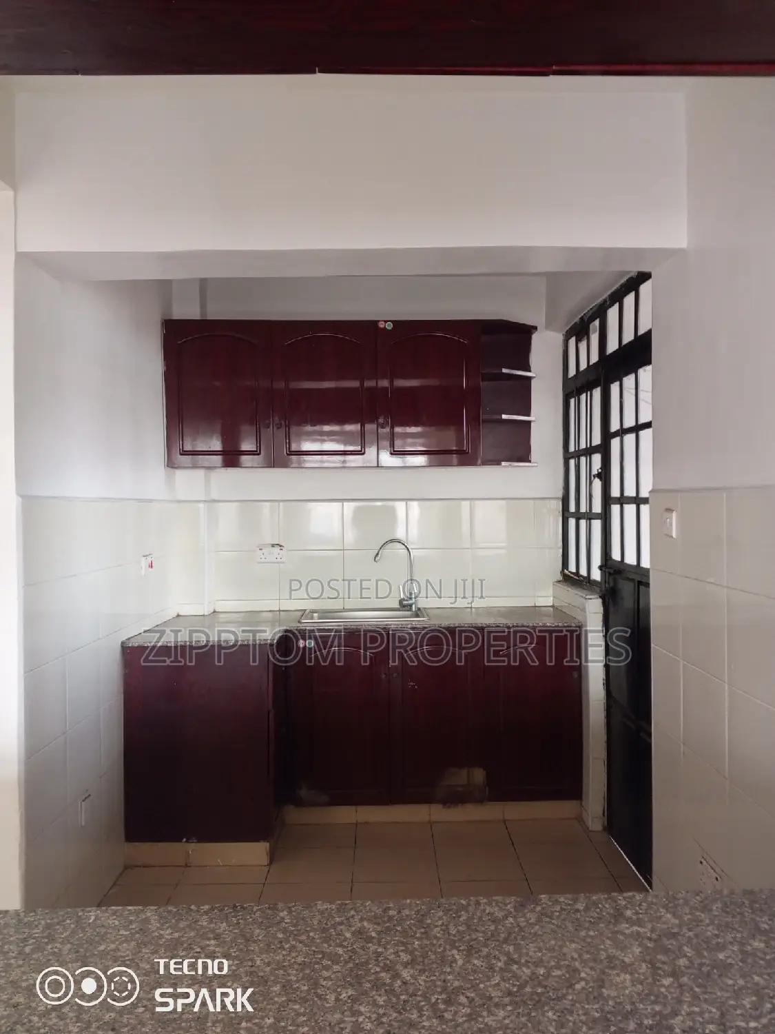 3bdrm Apartment in Mbagathi Way for rent