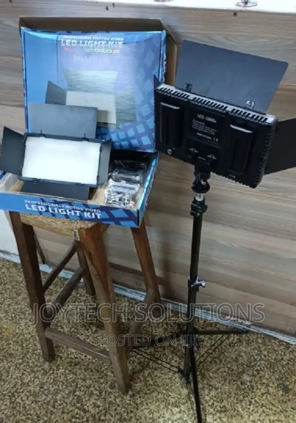 Bicolor Video Light .Pro Led 600 Video Light With Stand