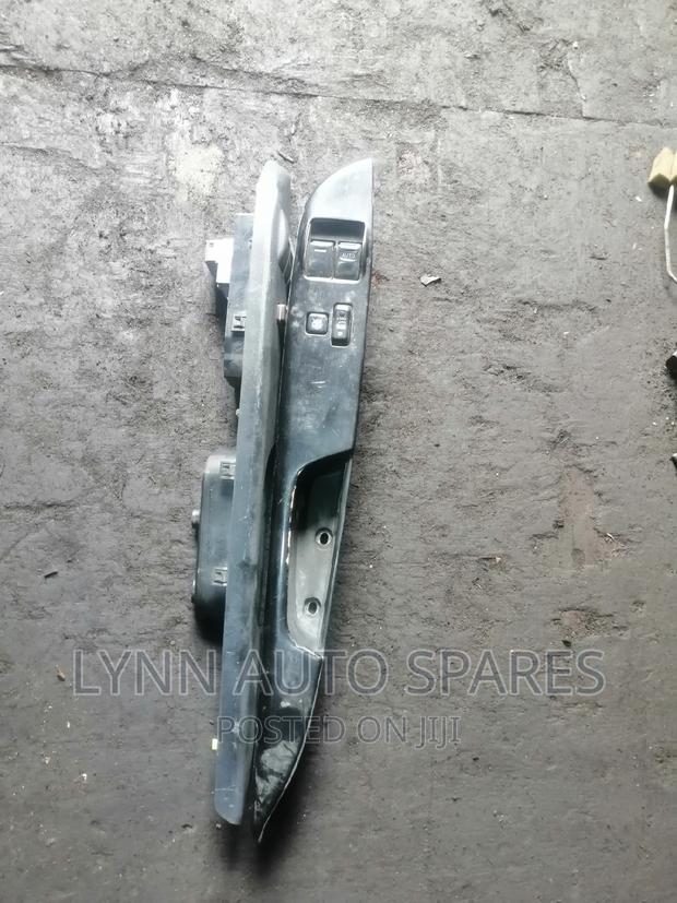 Toyota Hiace 7l Main Door Switch