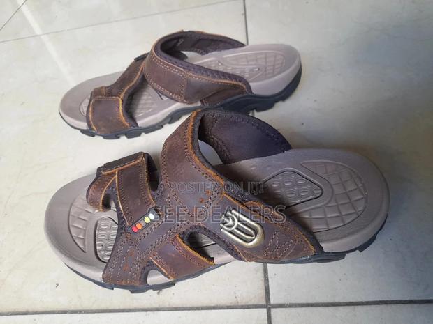 Genuine Leather Men Open Shoes 40-44