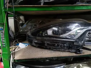 Headlight Sienta