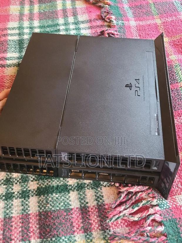 Ps 4 500GB - main view