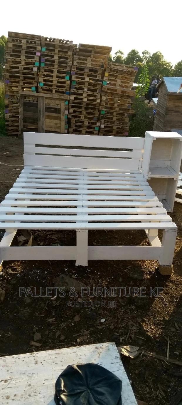 4 by 6 Pallet Bed - thumbnail 2