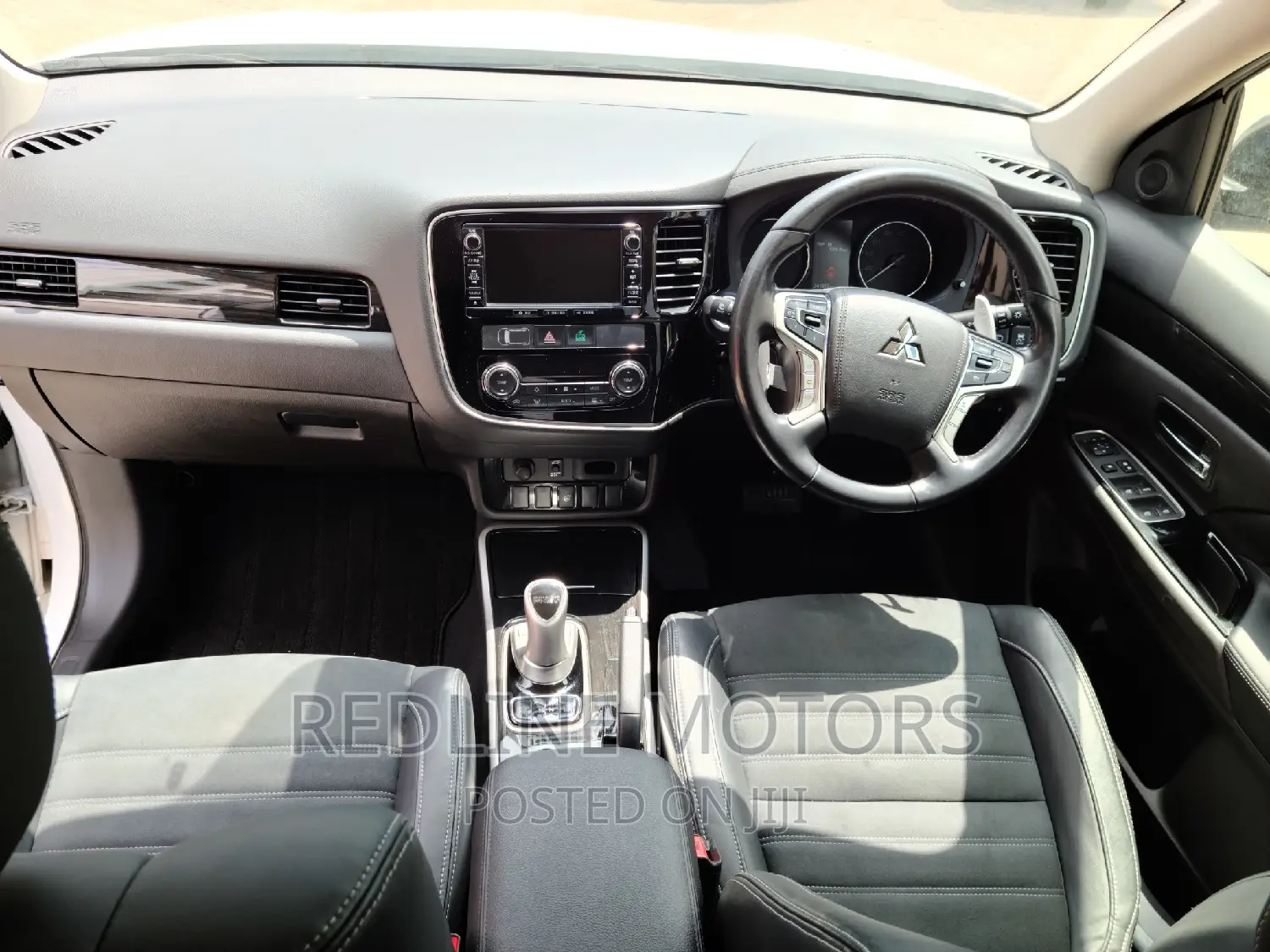 Mitsubishi Outlander 2.0 PHEV AWD 2016 Pearl