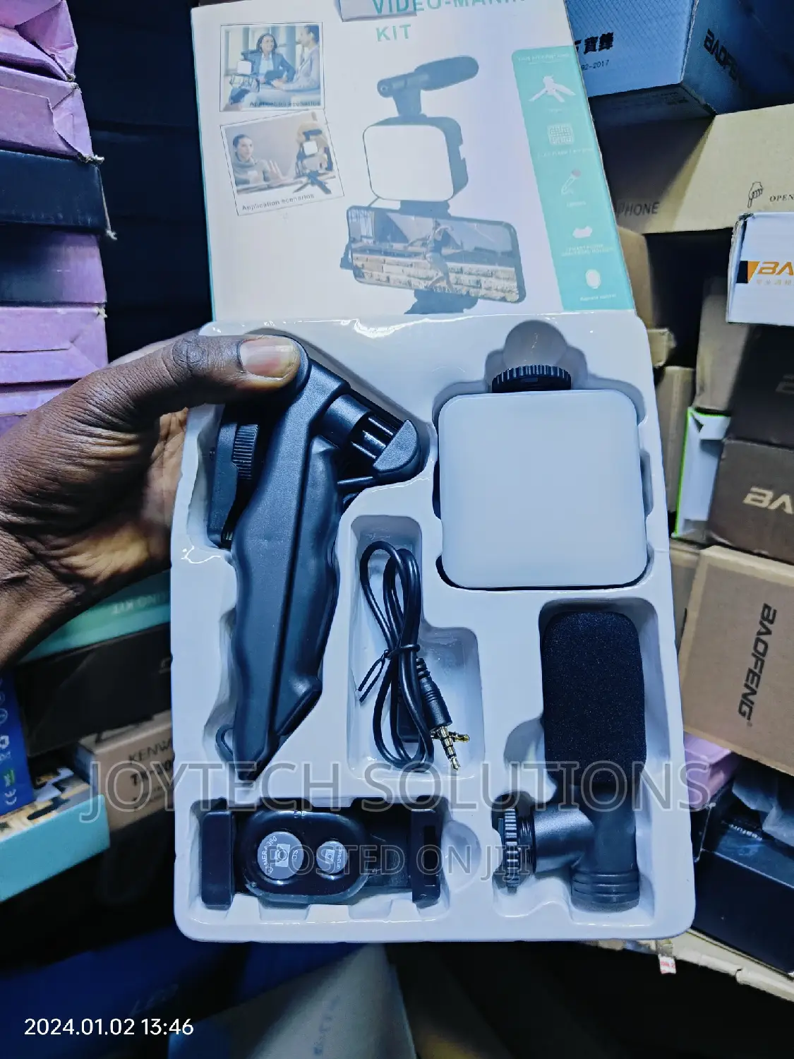 Vedio Making Kit AY-49 With Bluetooth Shutter