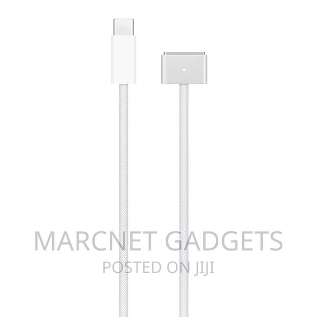 Apple USB-C to Magsafe 3 Cable for Apple Macbook - main view
