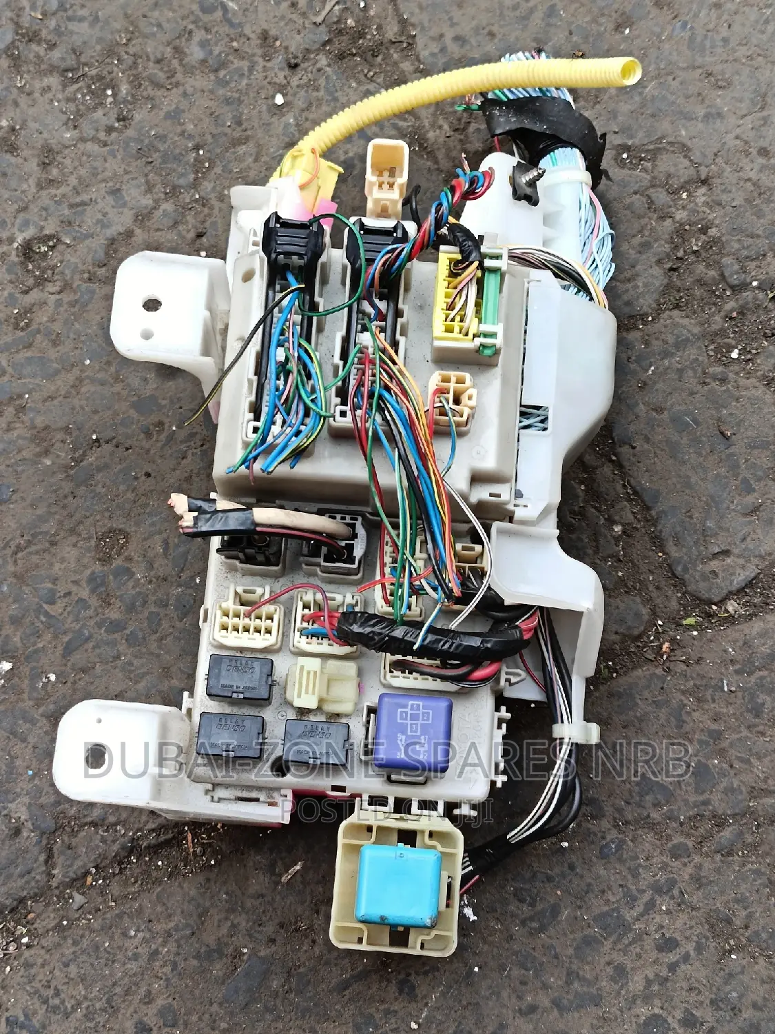 Corolla Fielder, Nze Dash Board Fuse Box Available Now.