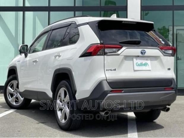 Toyota RAV4 2019 Pearl - thumbnail 2