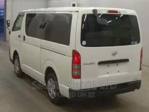 Toyota HiAce 2016 White