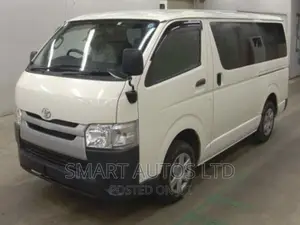 Toyota HiAce 2016 White