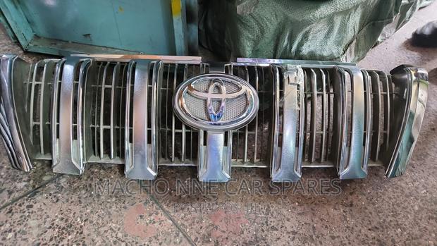 Toyota Prado 150 Grill