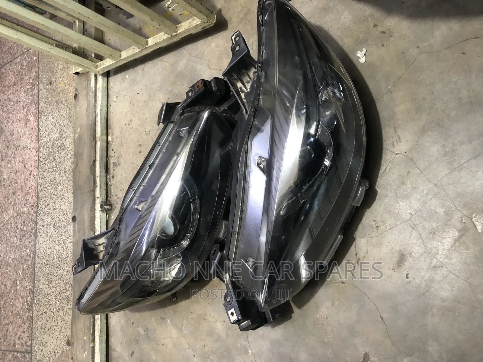 Mazda CX-5 Headlight 2015 (7 Pins)