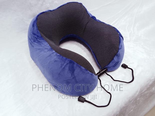 Latex Travel Pillow - thumbnail 2