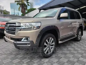 Toyota Land Cruiser 4.6 V8 ZX 2016 Gold