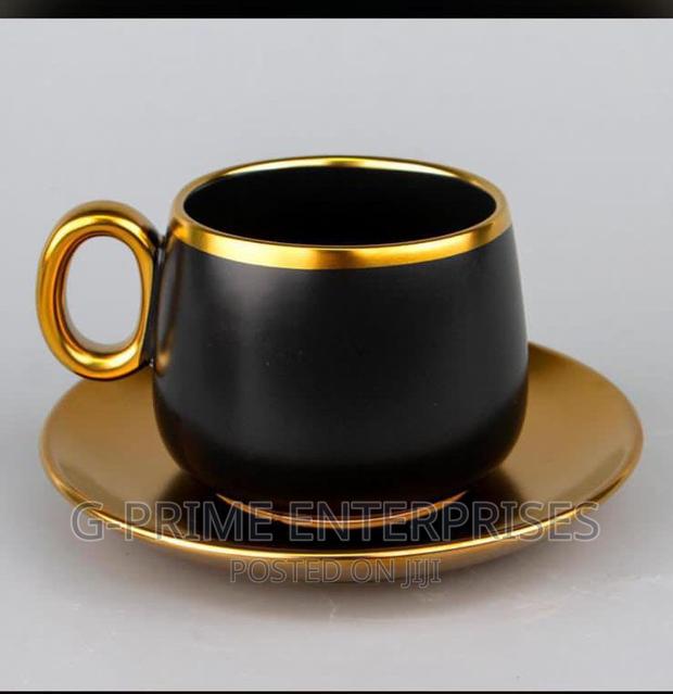 Classy Golden Cups - main view