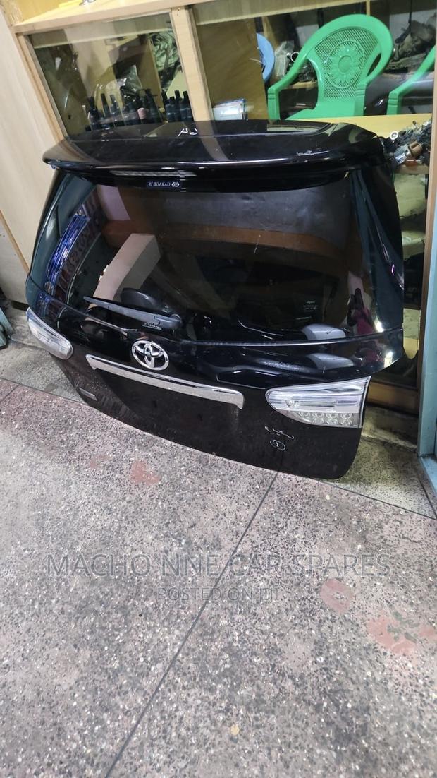 Toyota Wish 2015 Rear Boot
