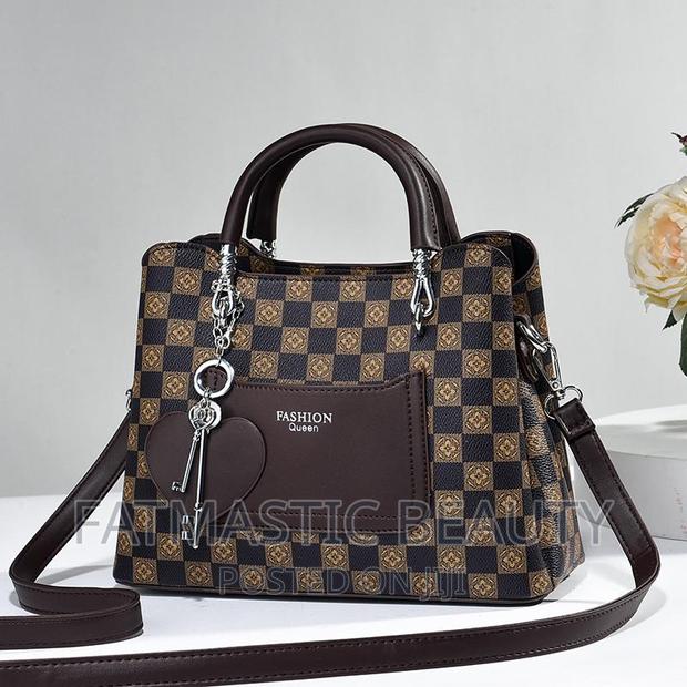 Pretty Slingbag - main view