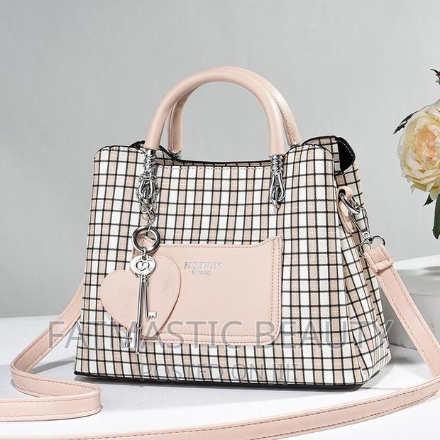 Pretty Slingbag - thumbnail 3