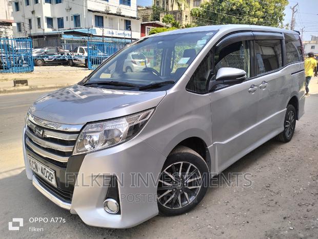 Toyota Voxy 2014 Silver - thumbnail 2