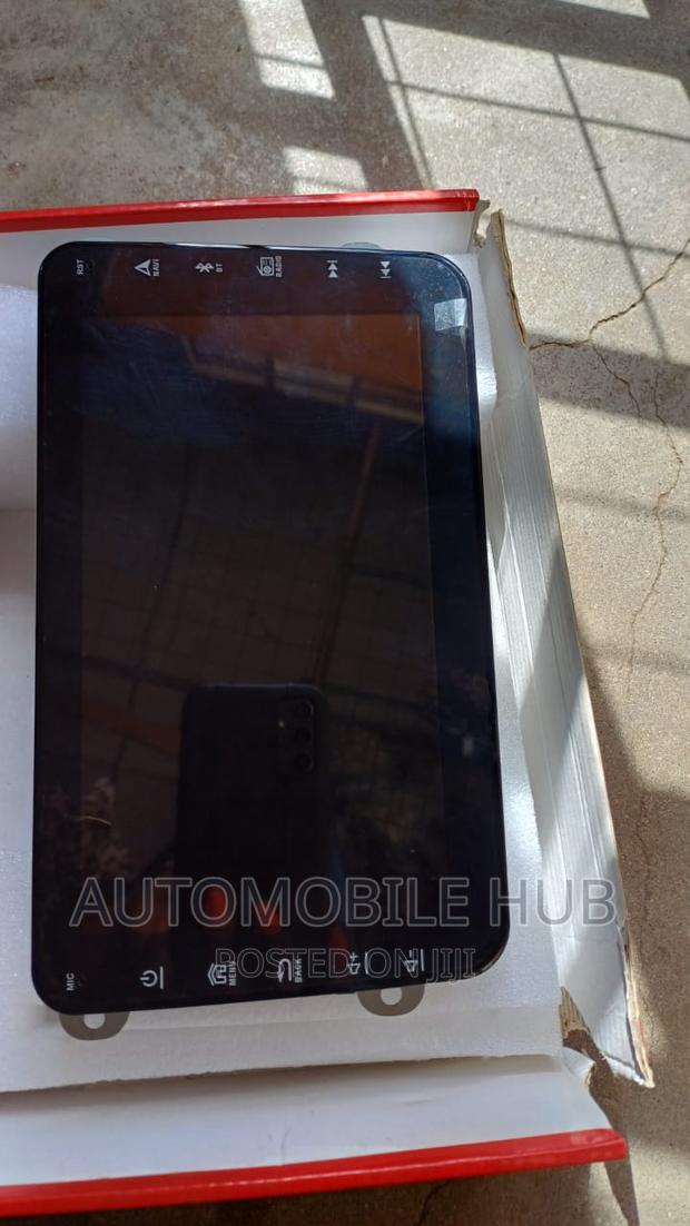 Original Volkswagen Android Radio - main view