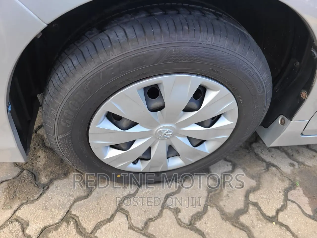 Toyota Voxy 2016 Silver
