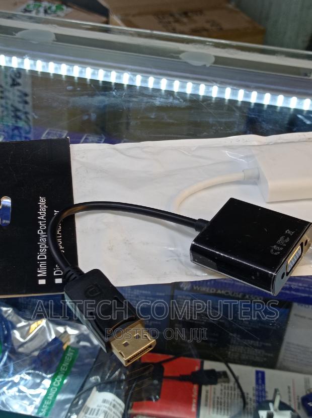 Display Port to Vga Adapter - main view