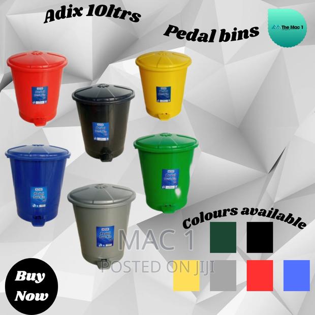 Office Small 10 Litres Pedal Bin - thumbnail 2
