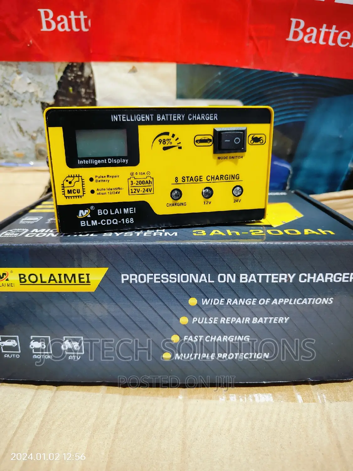 Intelligent Battery Charger. 12/24 Auto Select.