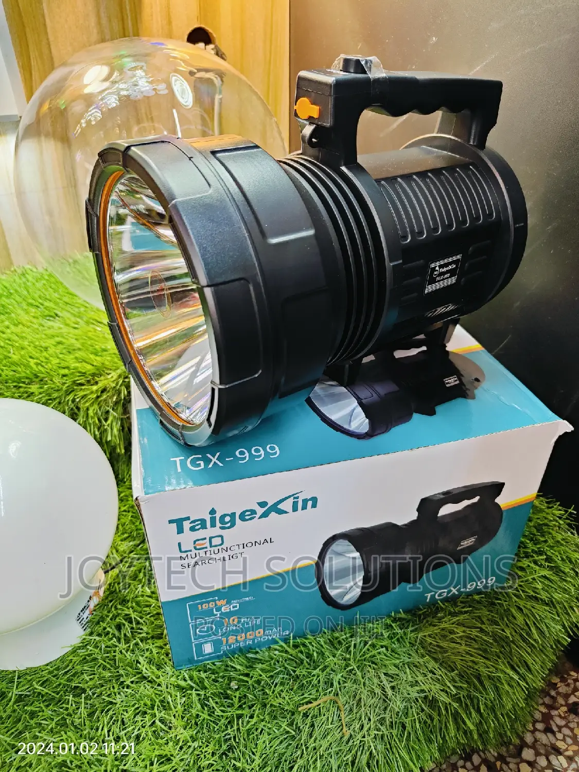 Original 100watts LED Search Light With 2km Range. UK Techn