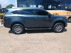 New Isuzu MU-X 2024 Gray