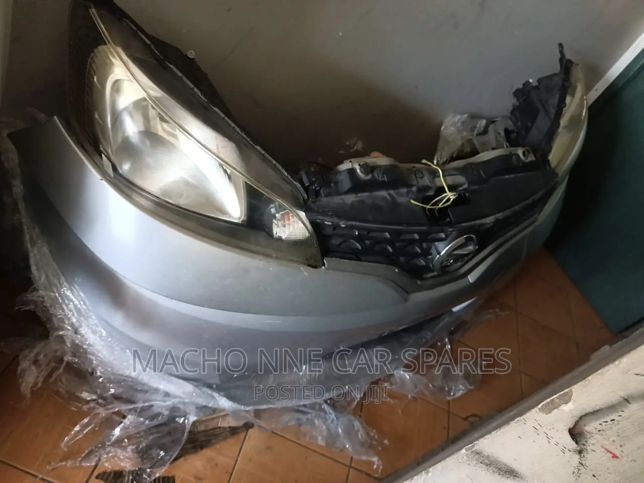 Nissan Nv200 Complete Nosecut